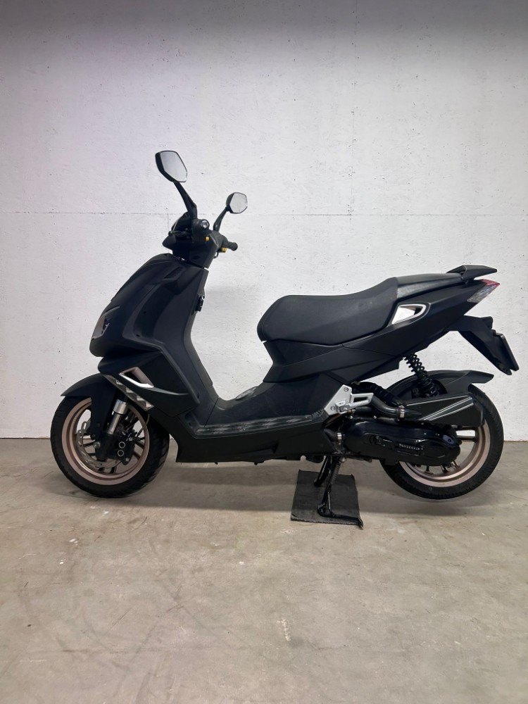 Occasion afbeelding: whatsapp_image_2025-12-24_at_13_24_31_1.jpeg